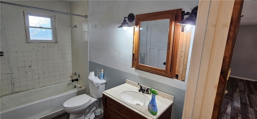 704 W McDowell Street — photo 9