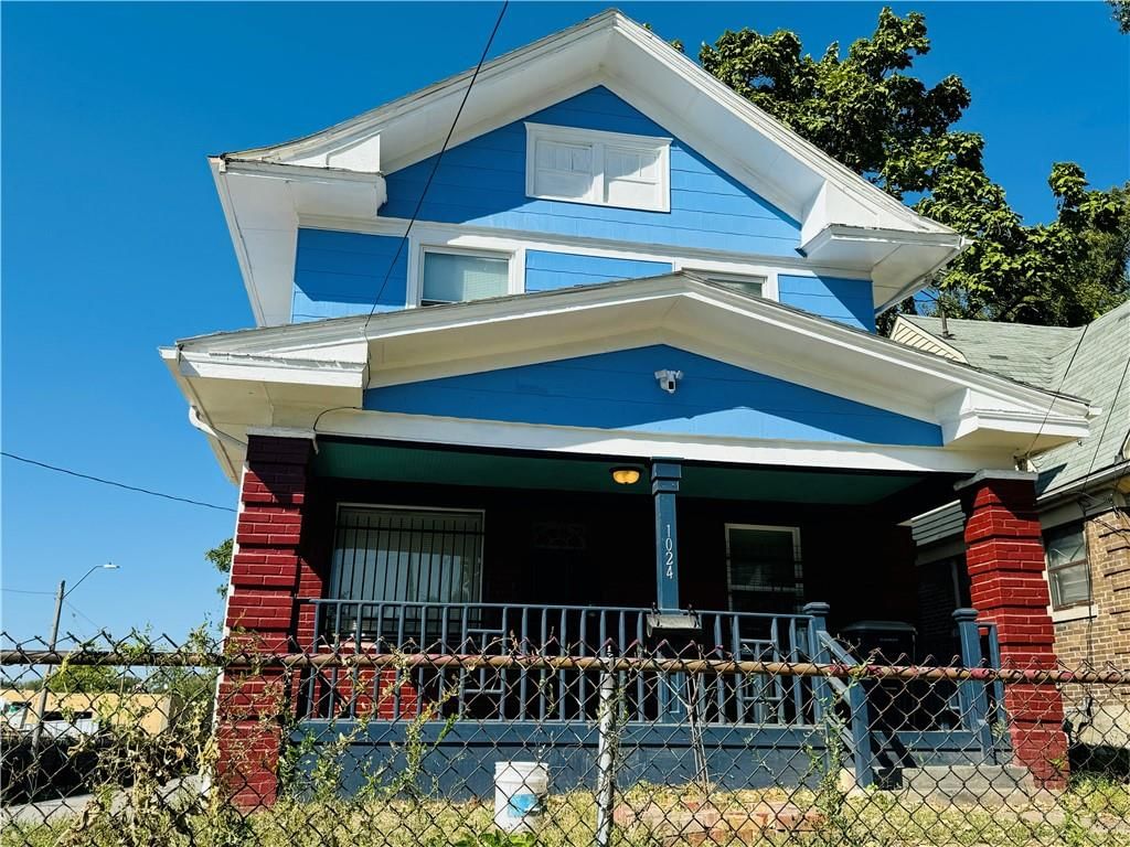 1024 Elmwood Avenue, Kansas City, MO