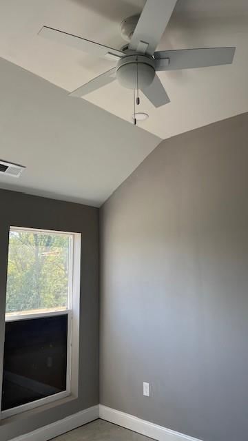5211 E 39 Street — photo 9