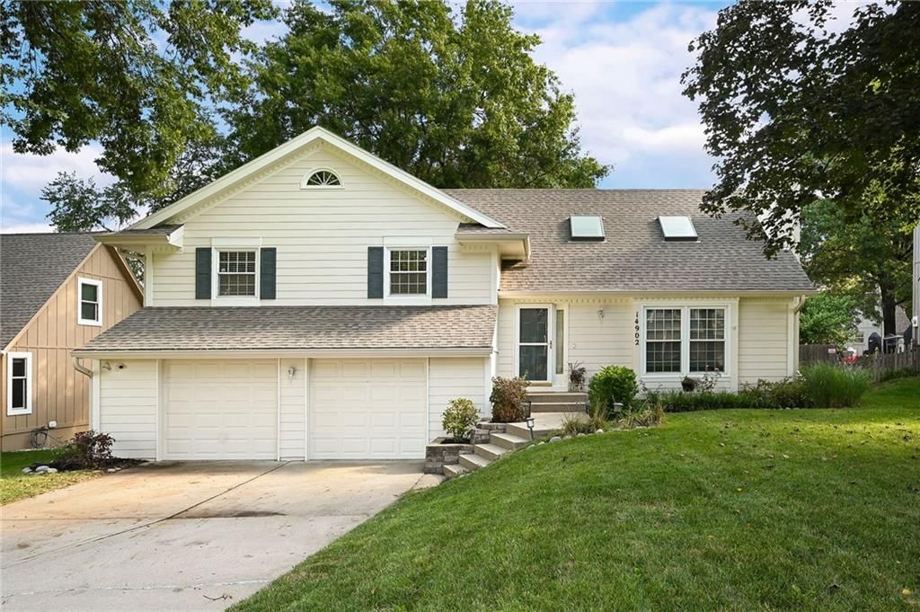 14902 W 84th Street — photo 2