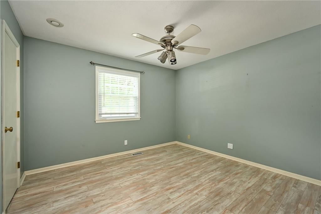 14902 W 84th Street — photo 23