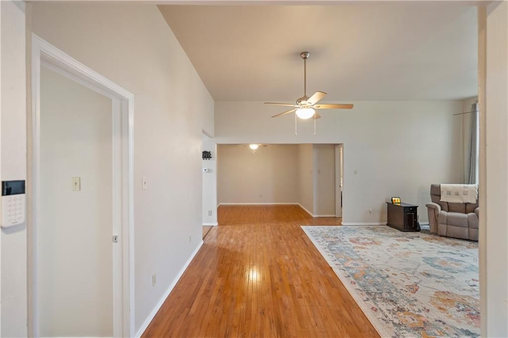 4648 Cr 4300 N/A — photo 11