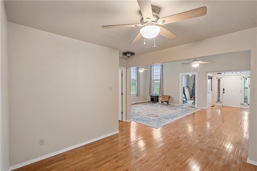 4648 Cr 4300 N/A — photo 14