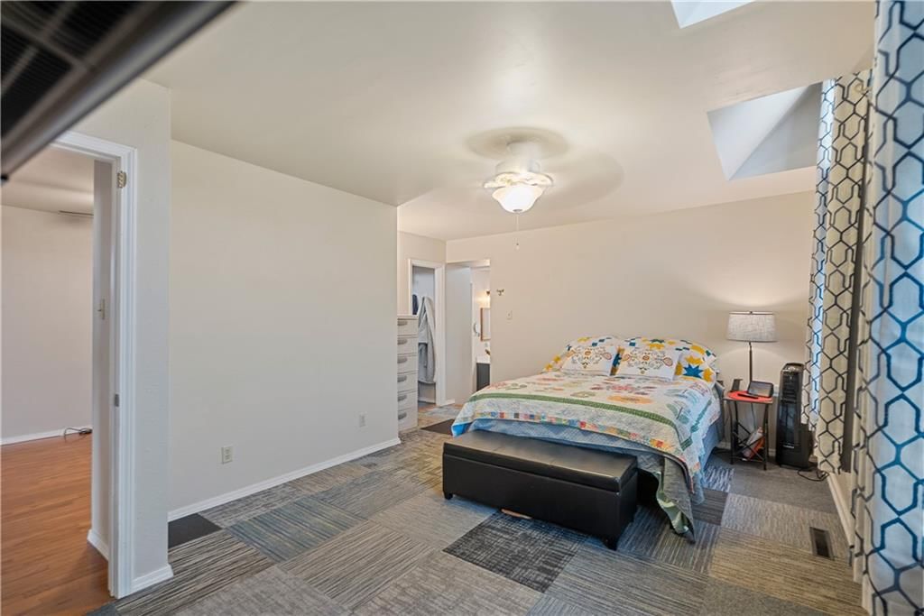 4648 Cr 4300 N/A — photo 25