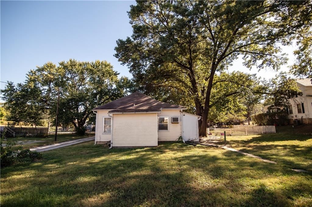 1411 Santa Fe Street — photo 12