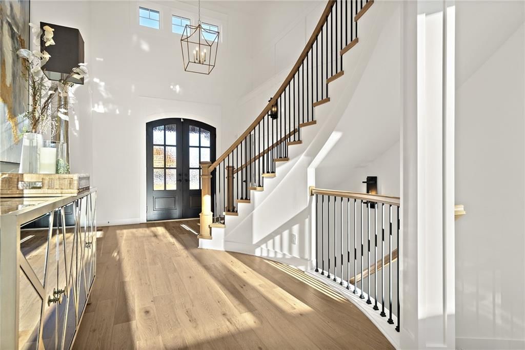 369 NW Patch Court — photo 4