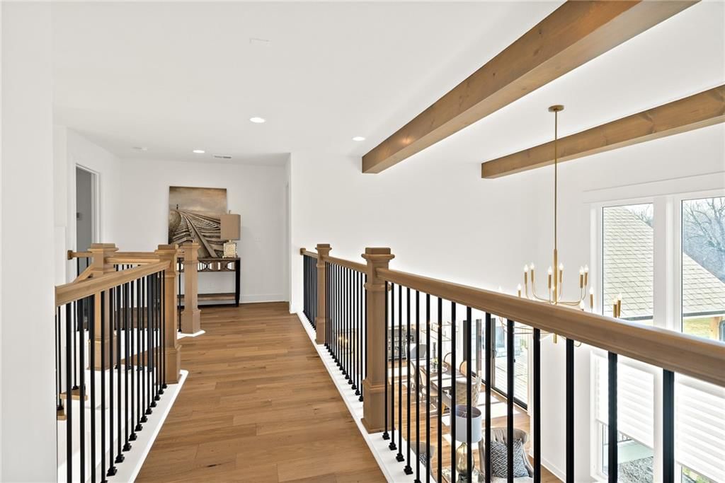 369 NW Patch Court — photo 34