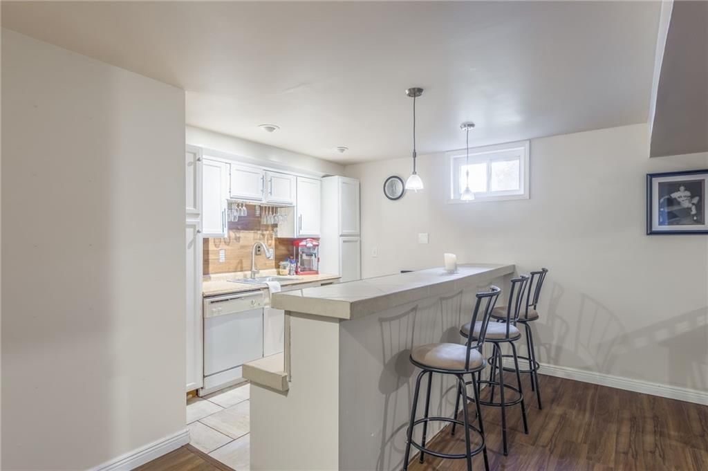 2566 NE Dale Hunter Lane — photo 35