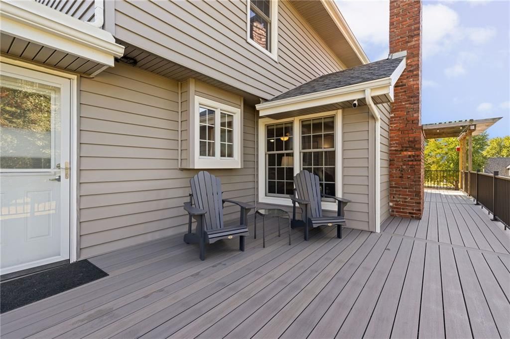 1800 Paddock Drive — photo 11