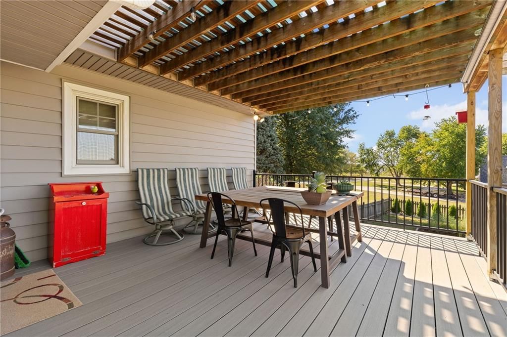 1800 Paddock Drive — photo 12