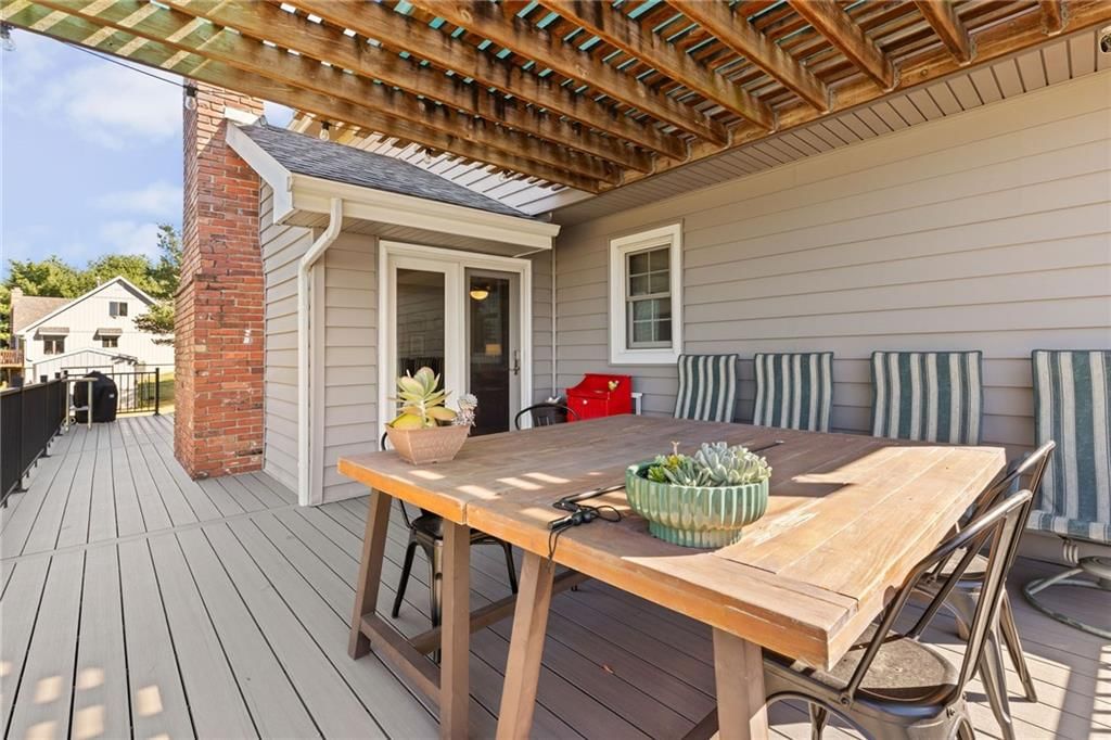 1800 Paddock Drive — photo 13