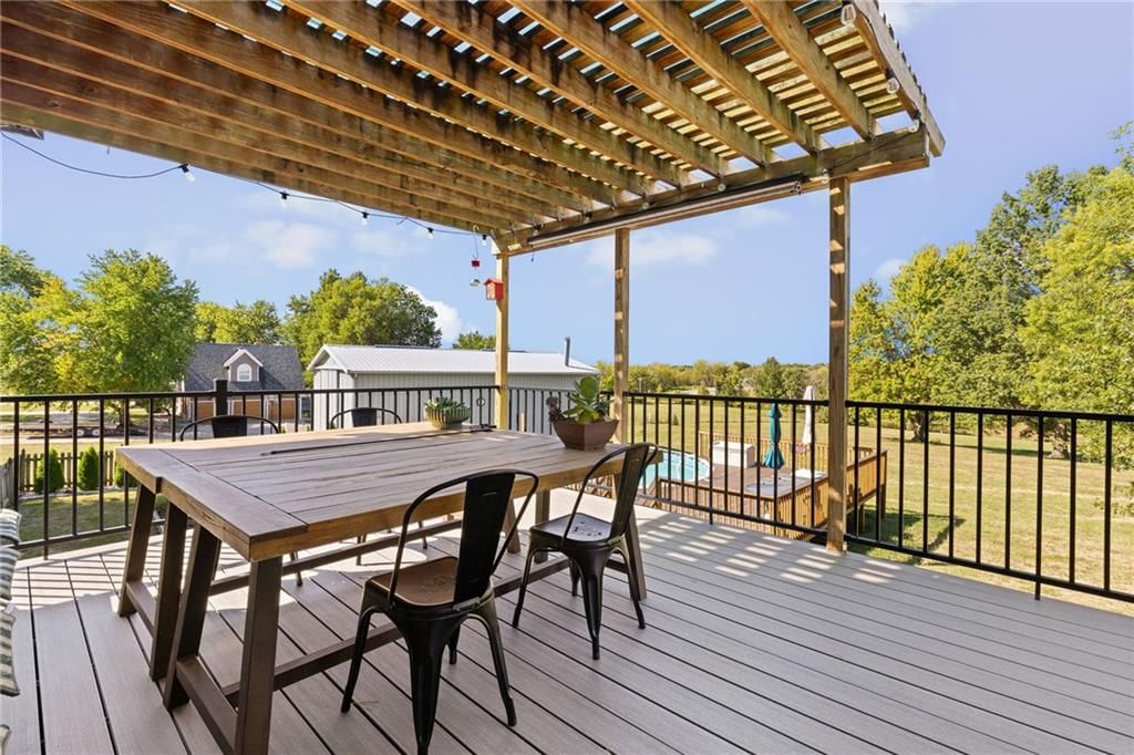 1800 Paddock Drive — photo 14
