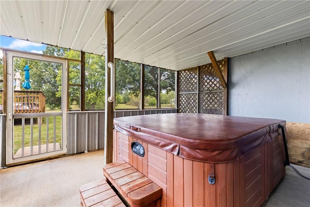 1800 Paddock Drive — photo 15