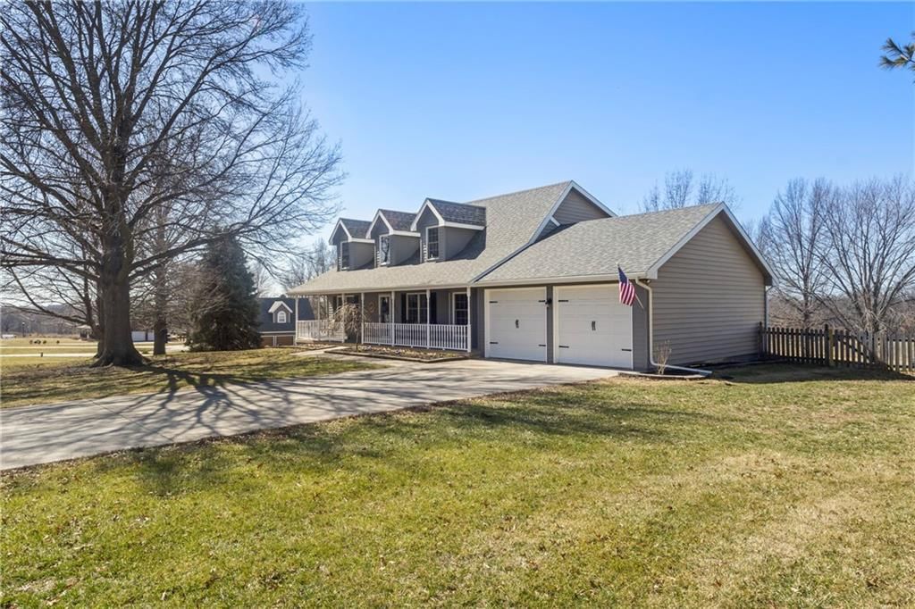 1800 Paddock Drive — photo 3