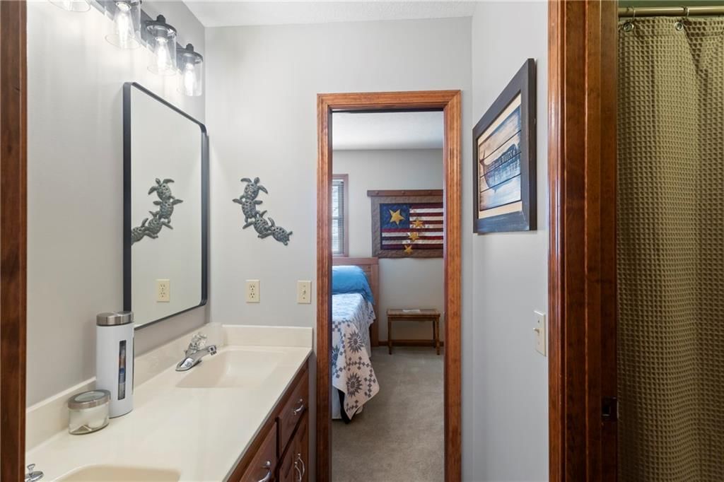1800 Paddock Drive — photo 38