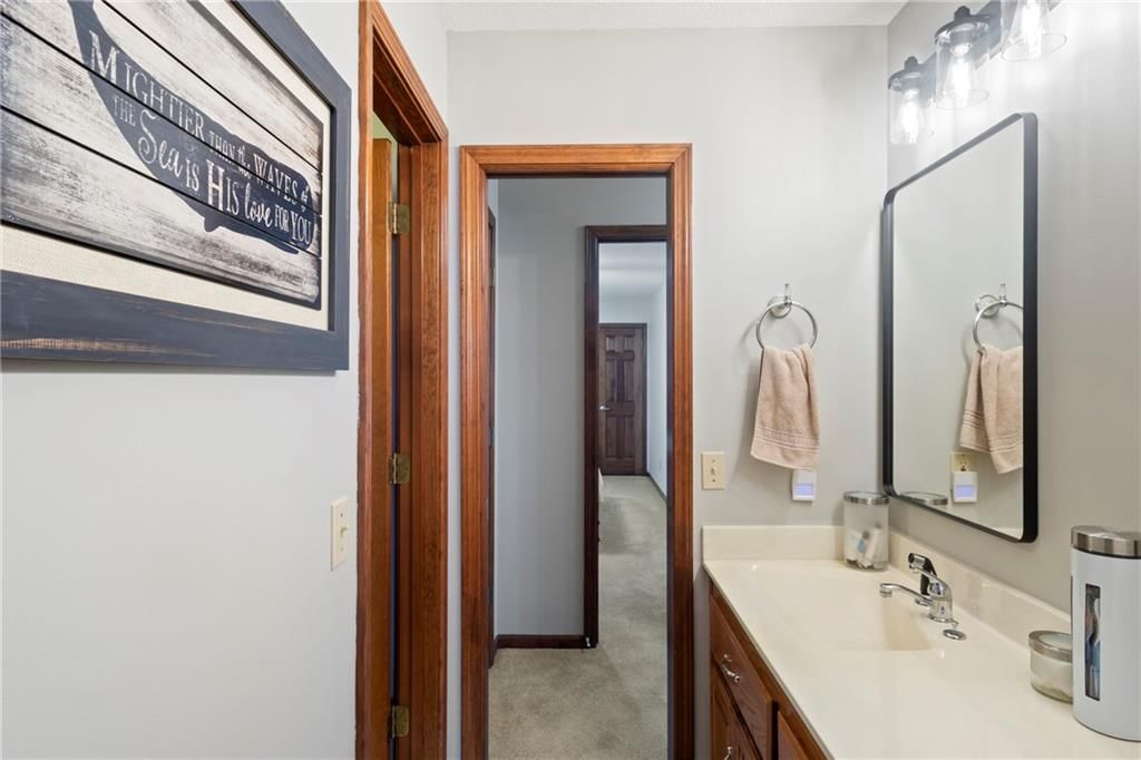 1800 Paddock Drive — photo 39