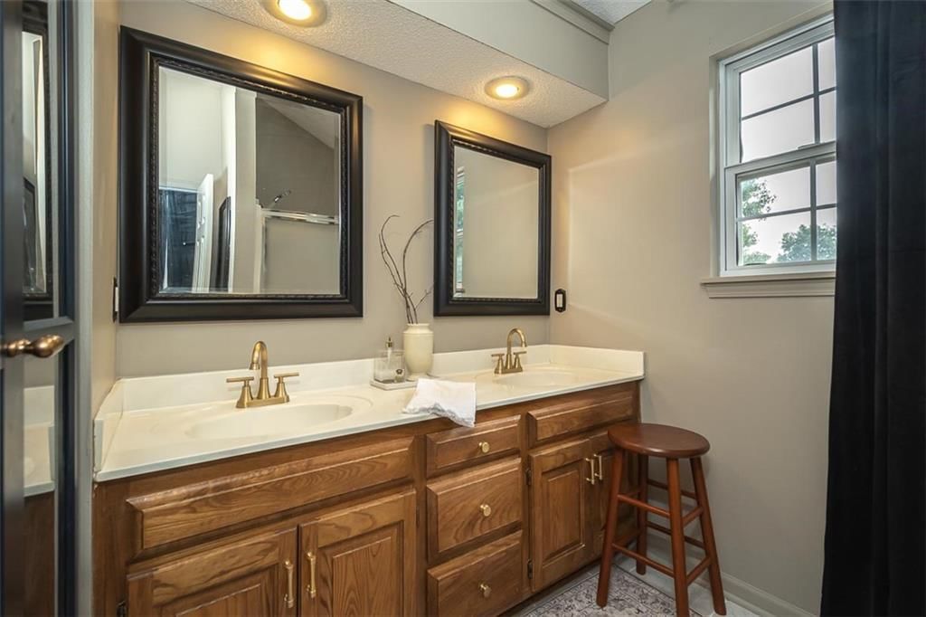 18665 W 161st Street — photo 32