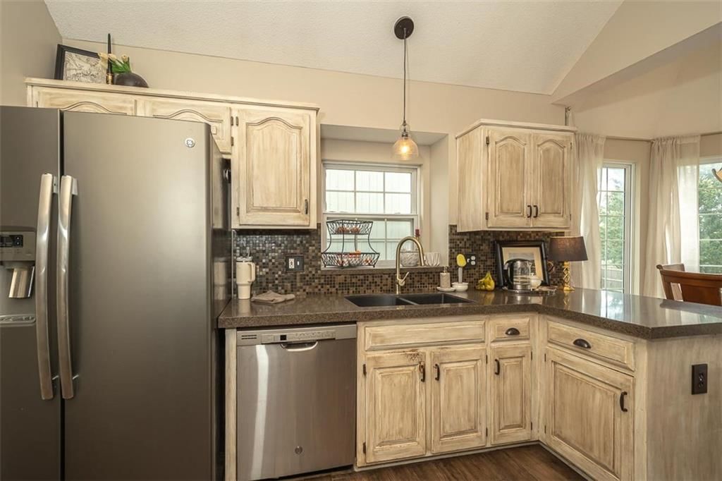 18665 W 161st Street — photo 7