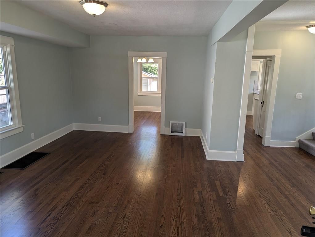 707 Procter Place — photo 5