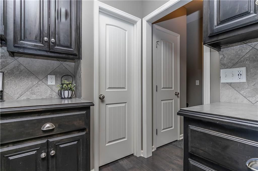 16907 Meadow Creek Court — photo 12
