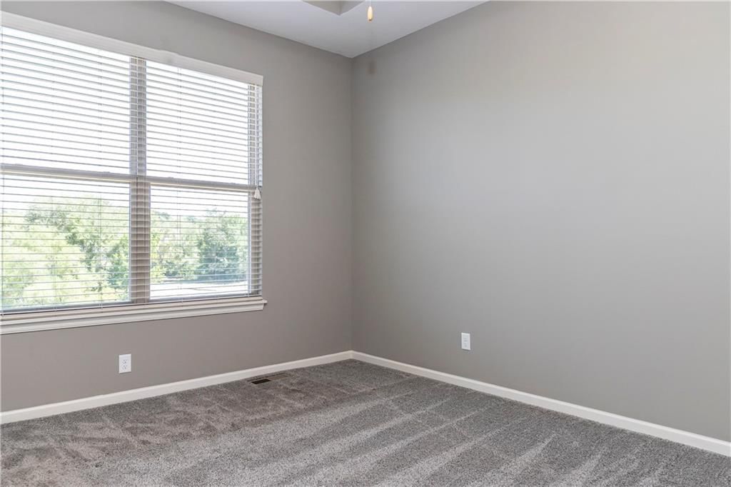 16907 Meadow Creek Court — photo 17