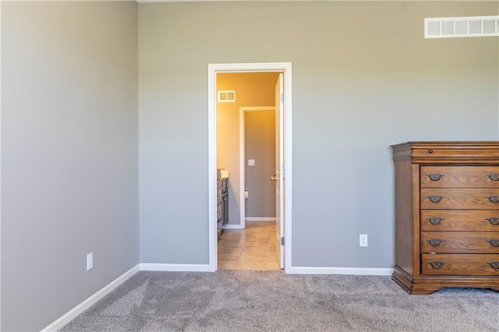 16907 Meadow Creek Court — photo 19