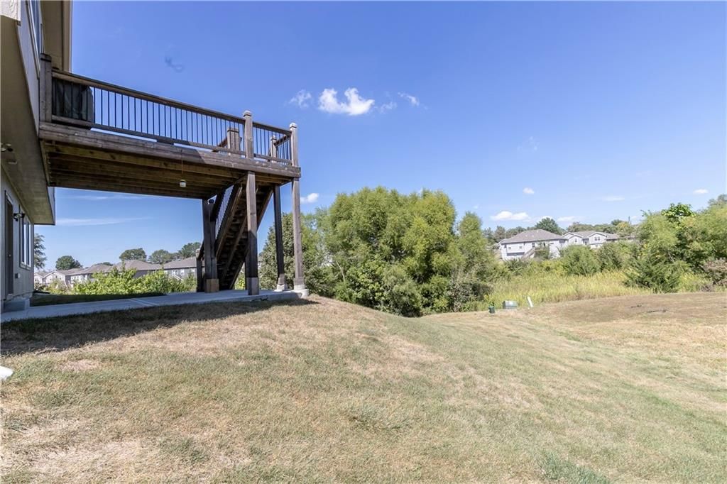 16907 Meadow Creek Court — photo 35