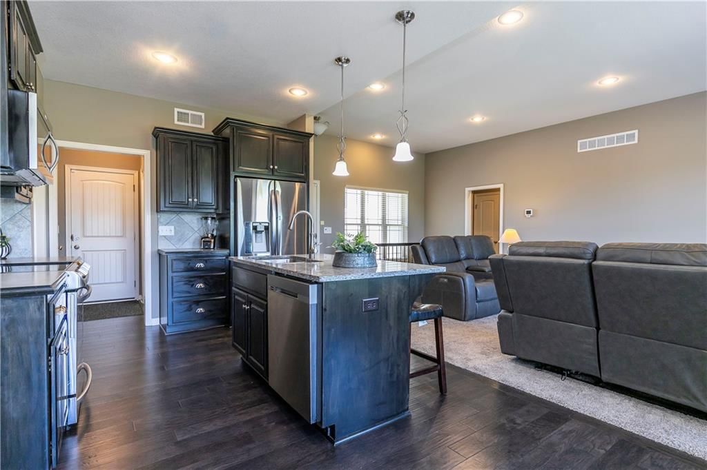 16907 Meadow Creek Court — photo 9