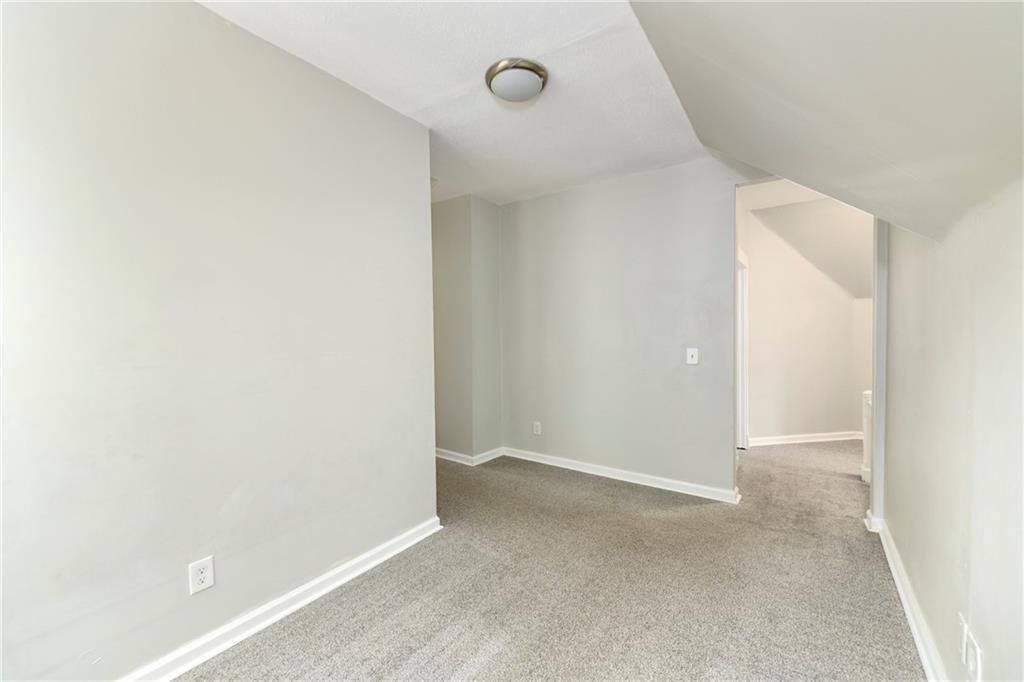 621 Walnut Street — photo 25