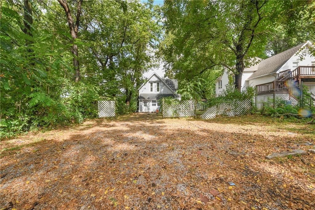 621 Walnut Street — photo 32