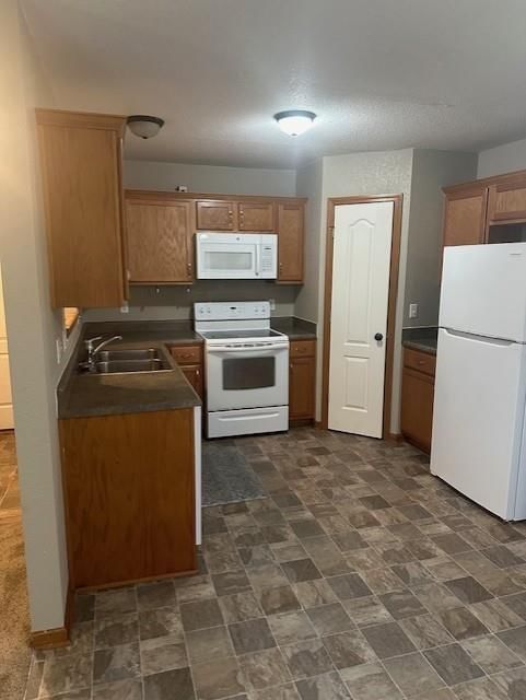 1666 NW Garrett Drive — photo 7