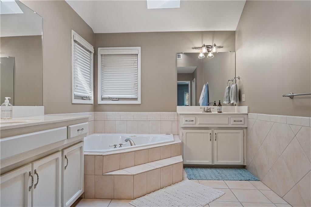 8233 N Flora Avenue — photo 21