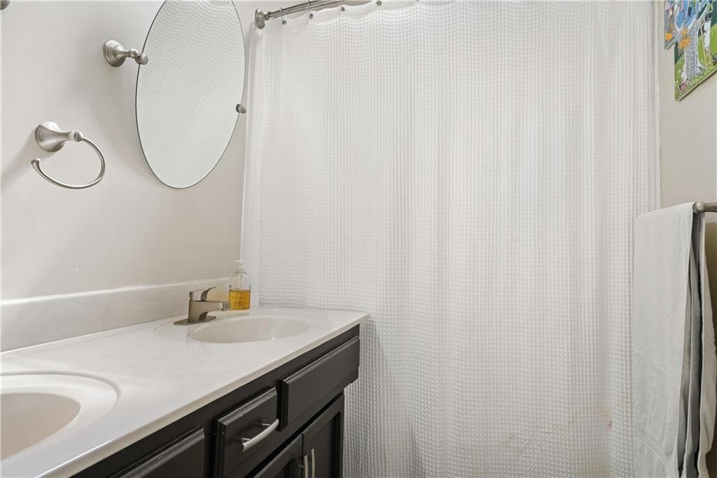 8233 N Flora Avenue — photo 29