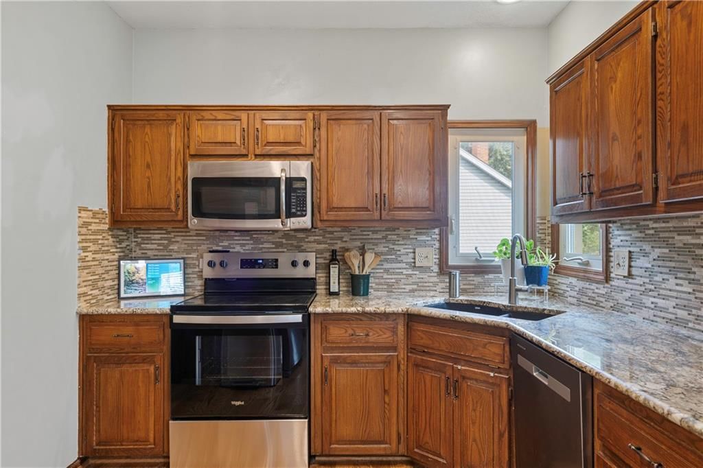 8233 N Flora Avenue — photo 6