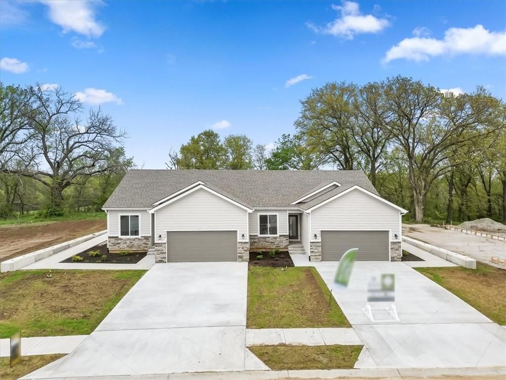 796 Highland Drive — photo 3