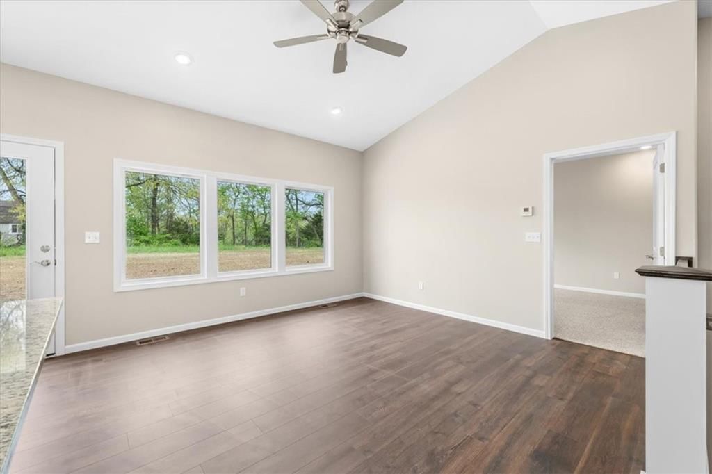796 Highland Drive — photo 9