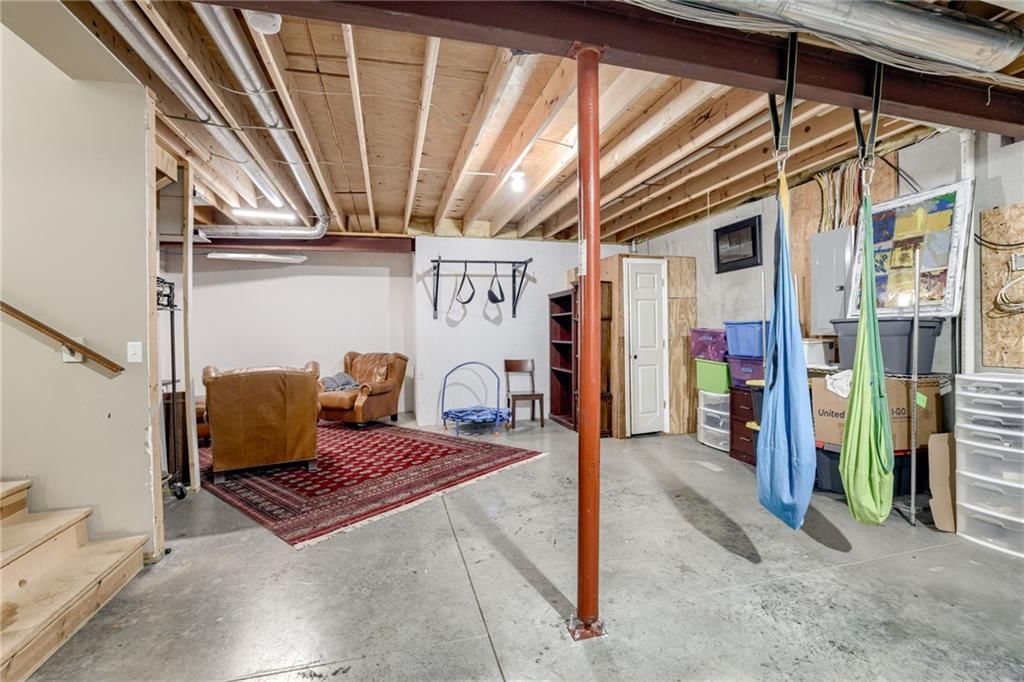 12285 NW Churchill Downs Street — photo 31