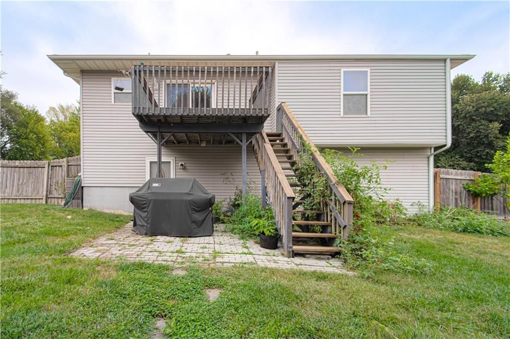 300 N Redbird Street — photo 24