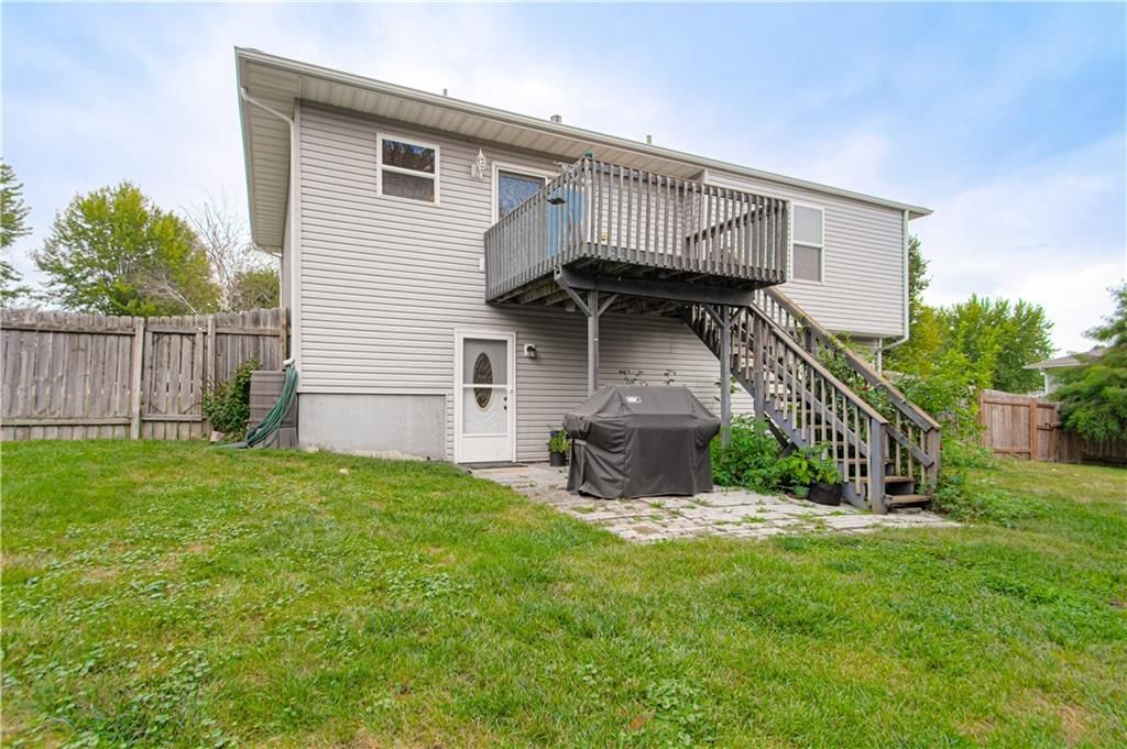 300 N Redbird Street — photo 25