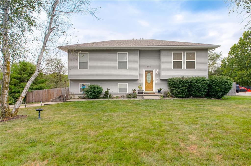 300 N Redbird Street — photo 32