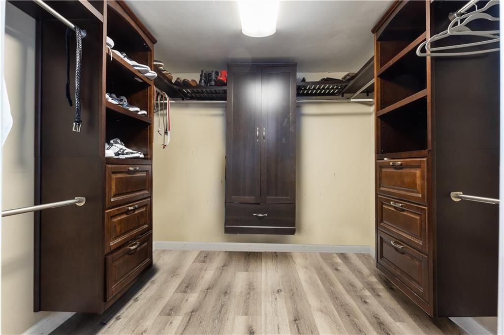 316 N Keeler Street — photo 8