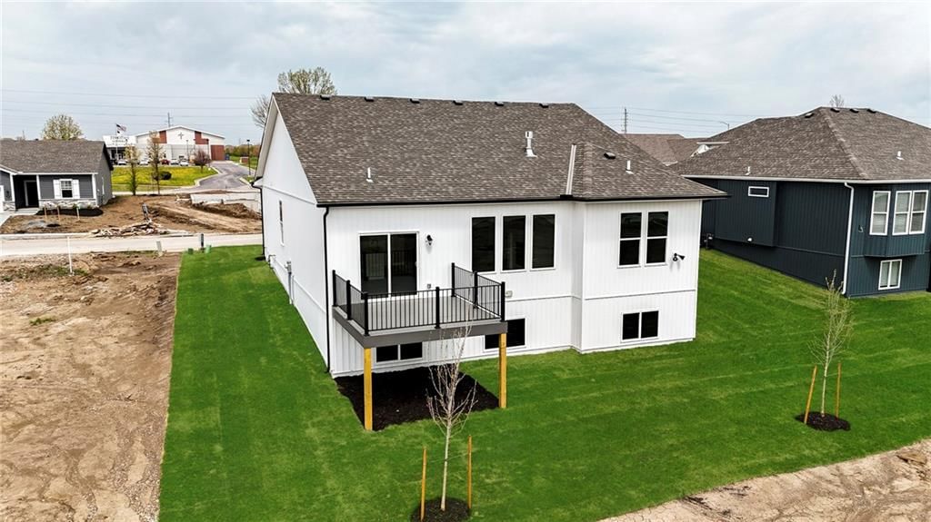 408 SW Hawthorne Lane — photo 34