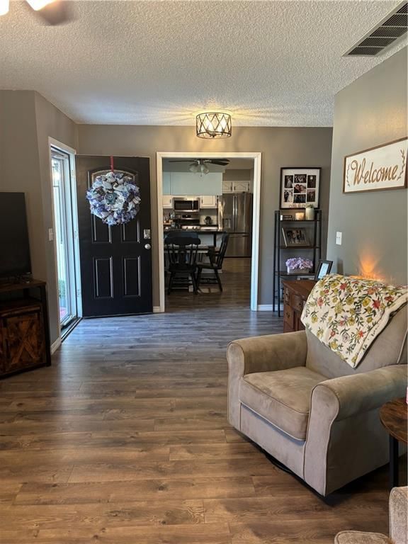 317 Caroline Drive — photo 4