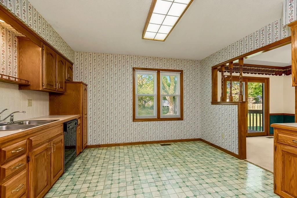 2211 NW 8th Street — photo 11