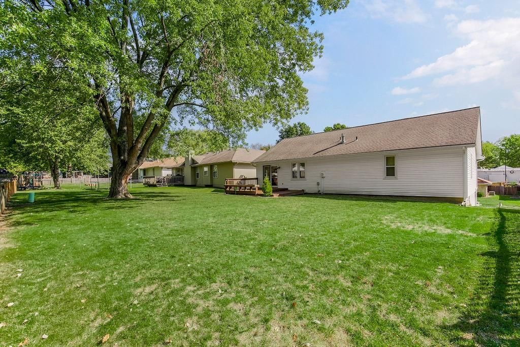 2211 NW 8th Street — photo 25