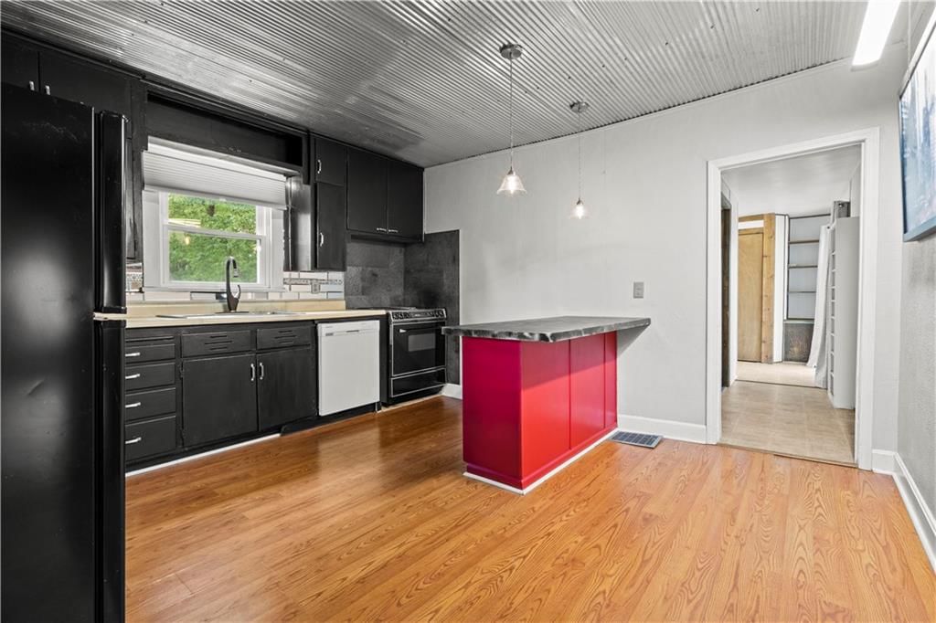 606 Fir Street — photo 13