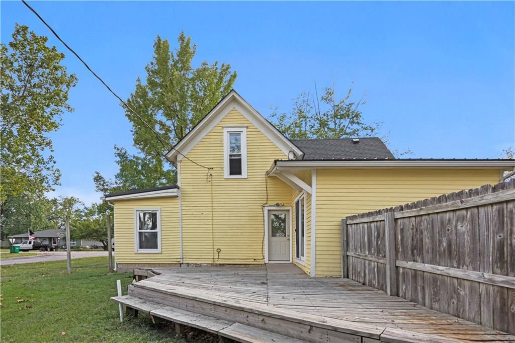 606 Fir Street — photo 32