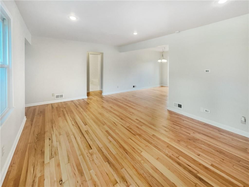6410 Ballentine Street — photo 11