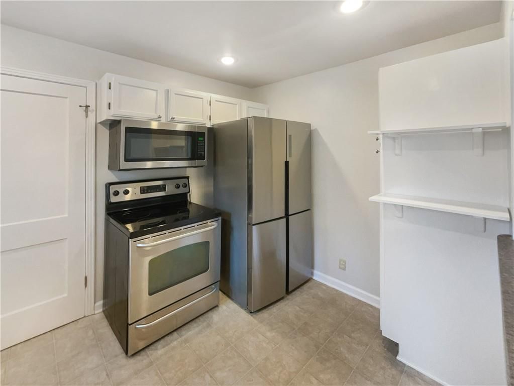 6410 Ballentine Street — photo 17
