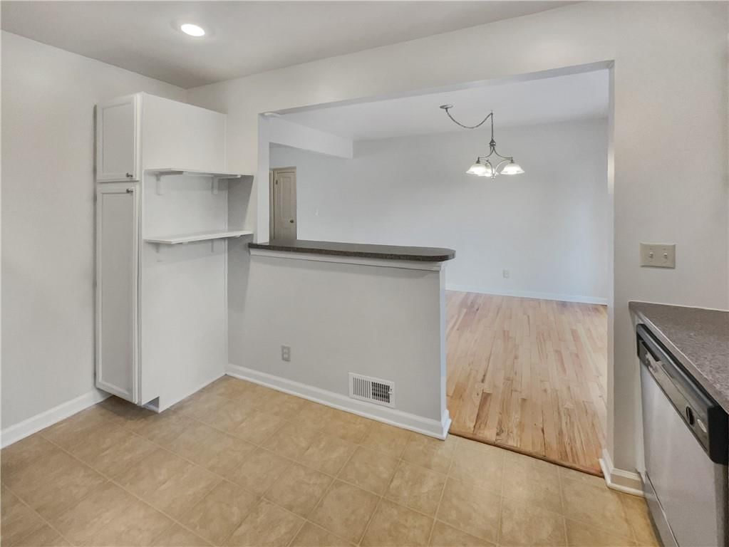 6410 Ballentine Street — photo 18